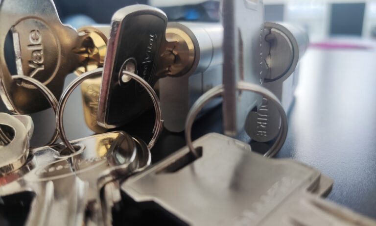 locksmith Kingsclere service